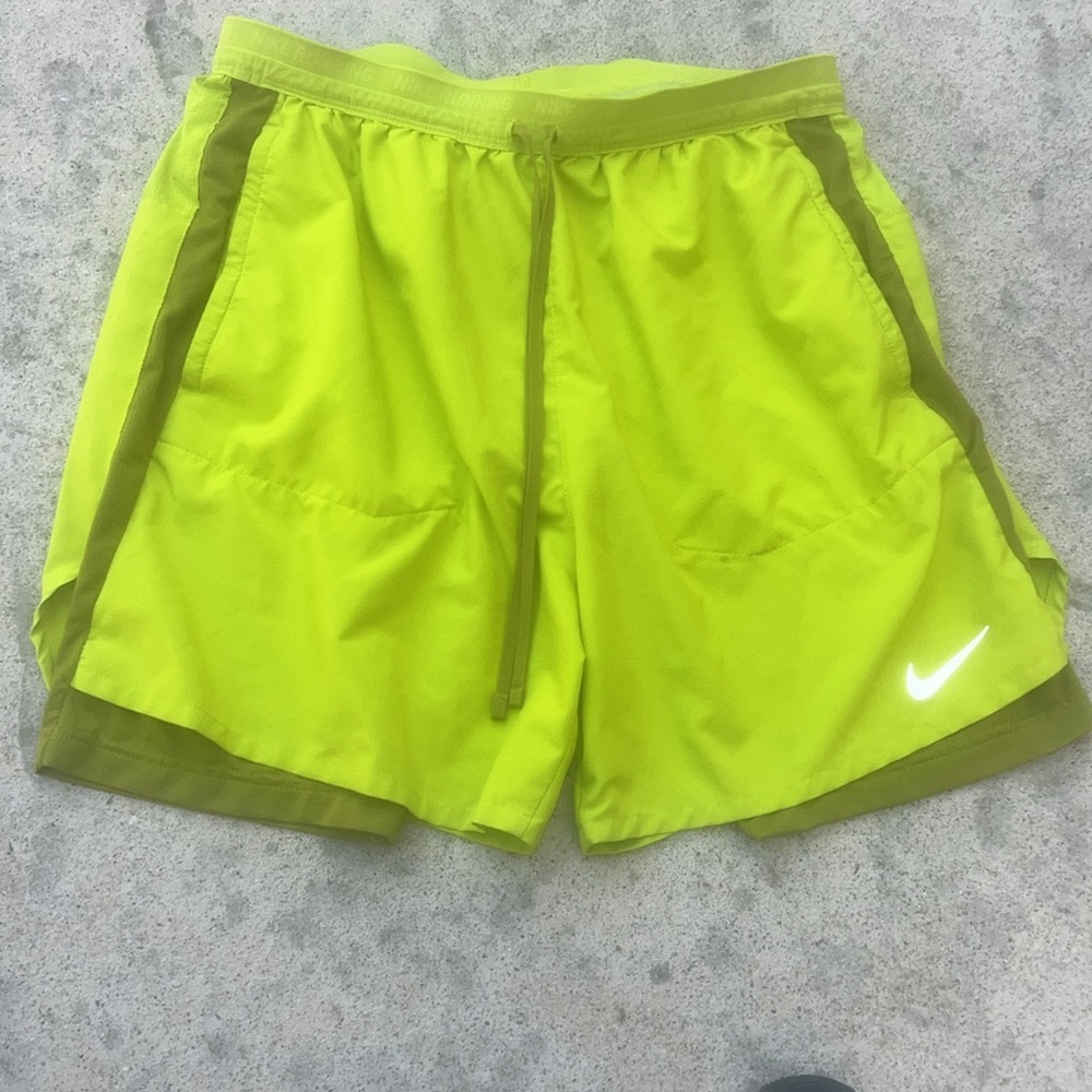 Nike Dri-Fit Men's 5" Hybrid Yellowish/Gold Lined Running Shorts Size L